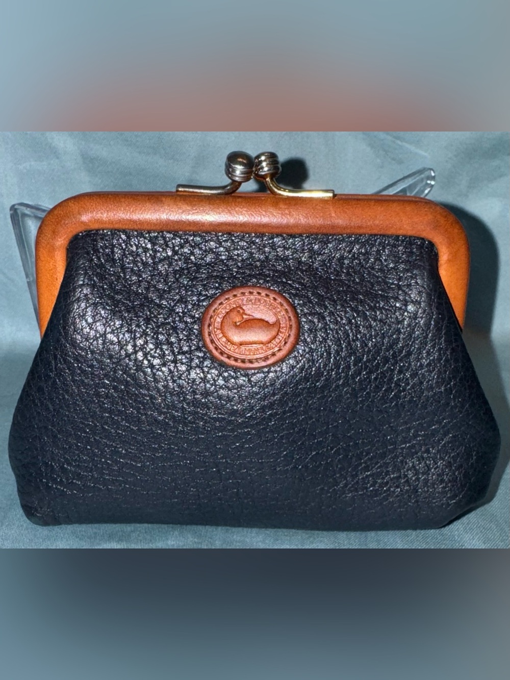 Dooney & Bourke Vintage Black Pebbled Leather Coin Purse Kisslock Brown Trim